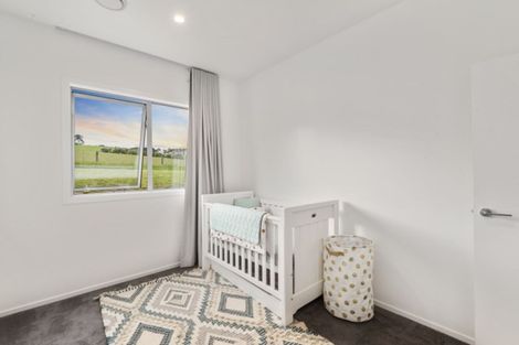 Photo of property in 10 Valley Road, Waitoki, Kaukapakapa, 0871