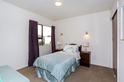 Photo of property in 71f Queen Street, Pukekohe, 2120