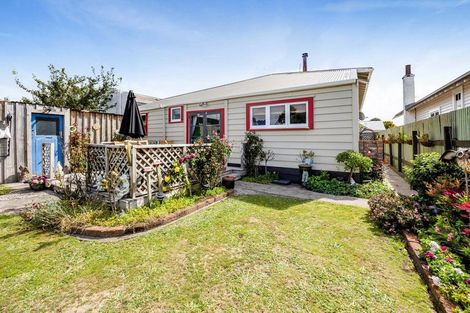 Photo of property in 54 Disraeli Street, Hawera, 4610