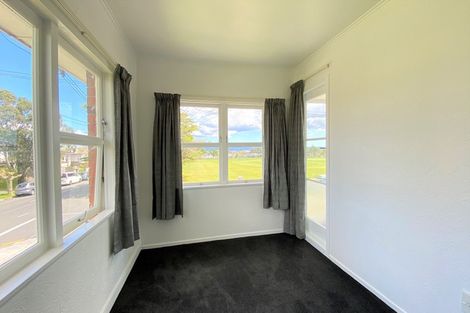 Photo of property in 1/1 Neville Street, Point Chevalier, Auckland, 1022