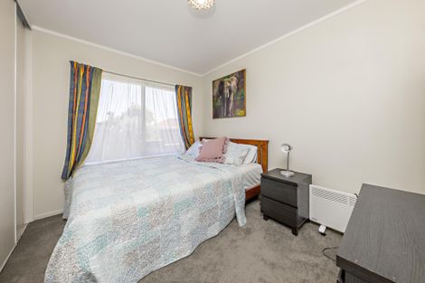 Photo of property in 12 Rosemead Place, Randwick Park, Auckland, 2105