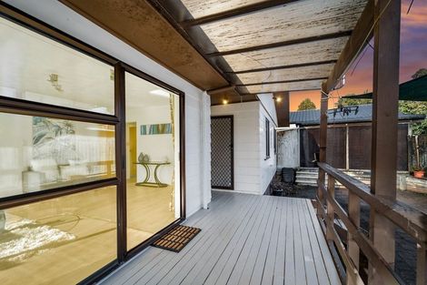 Photo of property in 7 Alidade Place, Massey, Auckland, 0614