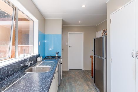 Photo of property in 3 Adams Place, Kelvin Grove, Palmerston North, 4414