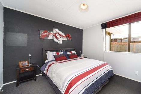 Photo of property in 3 Newland Court, Palmerston North, 4410
