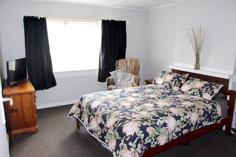 Photo of property in 5 Tokomaru Street, Welbourn, New Plymouth, 4312