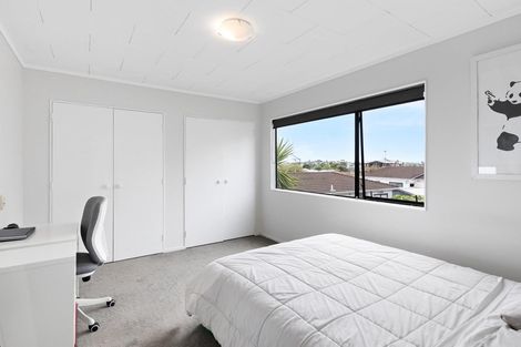 Photo of property in 3/1 Mountain Mews, Mount Wellington, Auckland, 1060