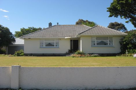 Photo of property in 215 Mairehau Road, Burwood, Christchurch, 8083