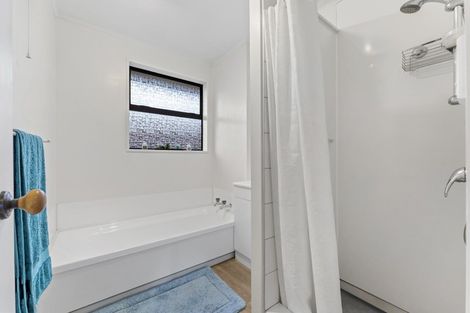 Photo of property in 1/25 La Perouse Place, Northcote, Christchurch, 8052