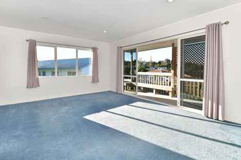 Photo of property in 36a Charlotte Street, Stanmore Bay, Whangaparaoa, 0932