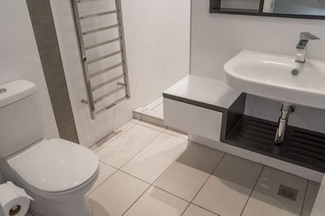 Photo of property in Piermont Apartments, 8a/82 Cable Street, Te Aro, Wellington, 6011