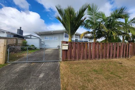 Photo of property in 15 Glen Norman Avenue, Henderson, Auckland, 0610