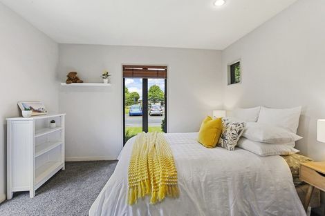 Photo of property in 17 Marsack Crescent, Halswell, Christchurch, 8025