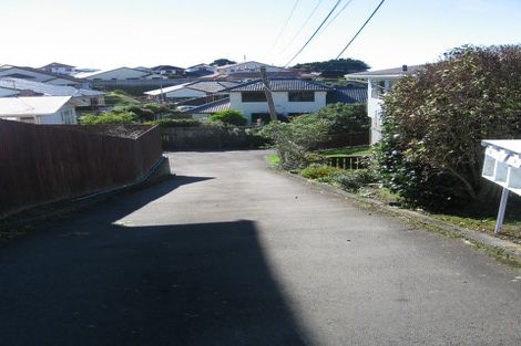 Photo of property in 10 Kahikatea Grove, Paparangi, Wellington, 6037
