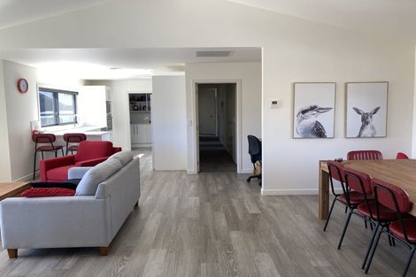 Photo of property in 3 Bargour Street, Wanaka, 9305