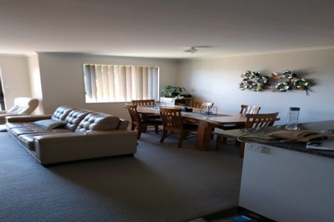 Photo of property in 146d Glengarry Road, Glen Eden, Auckland, 0602
