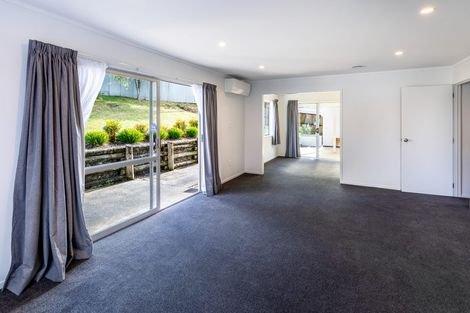 Photo of property in 68 Kohekohe Street, New Lynn, Auckland, 0600