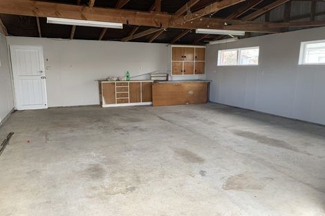 Photo of property in 12 Bartholomew Road, Levin, 5510