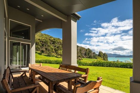 Photo of property in 5564 Kenepuru Road, Waitaria Bay, Picton, 7282
