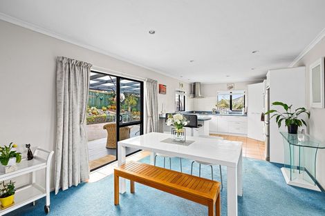 Photo of property in 27 Donald Street, Stanmore Bay, Whangaparaoa, 0932