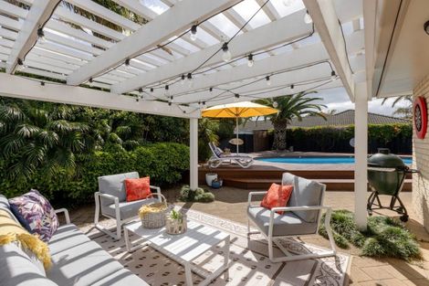 Photo of property in 587 Grenada Street, Papamoa Beach, Papamoa, 3118