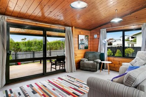 Photo of property in 11 Grace Crescent, Richmond Heights, Taupo, 3330