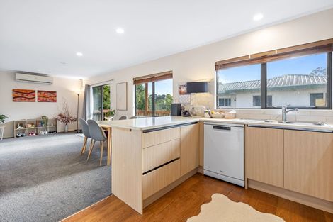 Photo of property in 1/1018 East Coast Road, Fairview Heights, Auckland, 0630