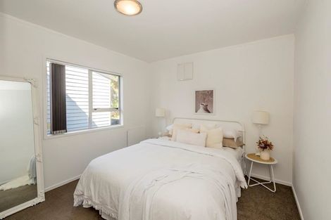 Photo of property in 30 Rangihiroa Street, Waikanae Beach, Waikanae, 5036