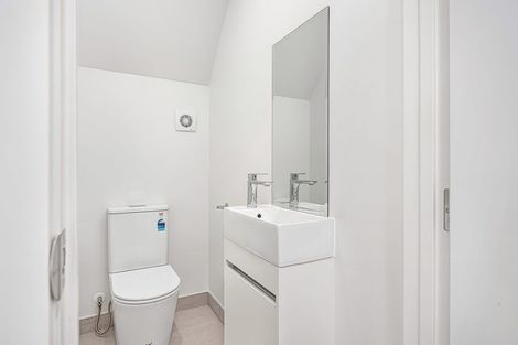 Photo of property in 33 Mountain Road, Mangere Bridge, Auckland, 2022