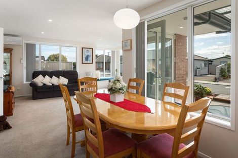 Photo of property in 4 Black Rock Way, Paeroa, 3600