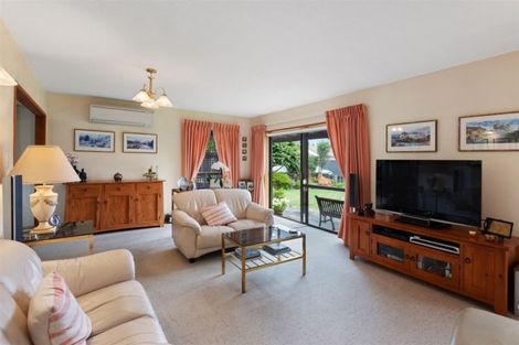 Photo of property in 47 Dunbarton Street, Redwood, Christchurch, 8051