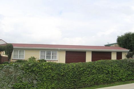 Photo of property in 2 Tirinui Crest Road, Otumoetai, Tauranga, 3110