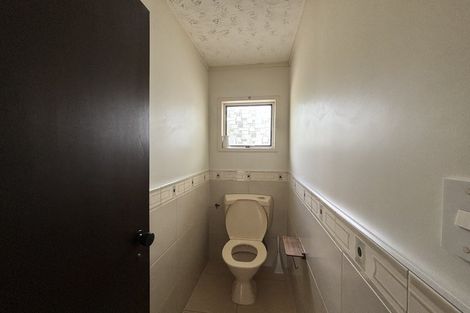 Photo of property in 9 Hiwihau Place, Glenfield, Auckland, 0629