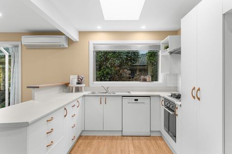 Photo of property in 20 Highfield Place, Avonhead, Christchurch, 8042