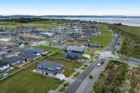 Photo of property in 75 Mutetai Road, Clarks Beach, 2122