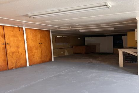 Photo of property in 90 Coronation Road, Mangere Bridge, Auckland, 2022