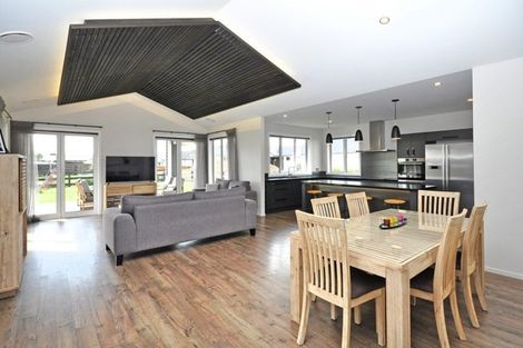 Photo of property in 33 Baxter Michael Crescent, Cambridge, 3434