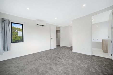 Photo of property in 421a Bucklands Beach Road, Bucklands Beach, Auckland, 2012