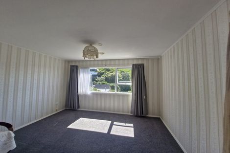 Photo of property in 13 Waikare Street, Karori, Wellington, 6012