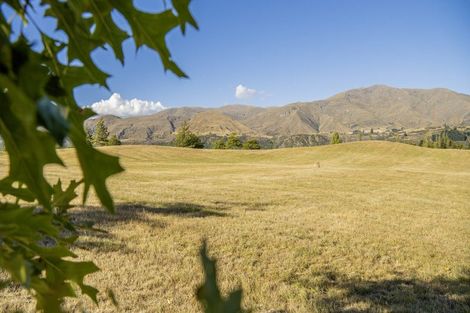Photo of property in 2 Bloxham Lane, Lake Hayes, Queenstown, 9371