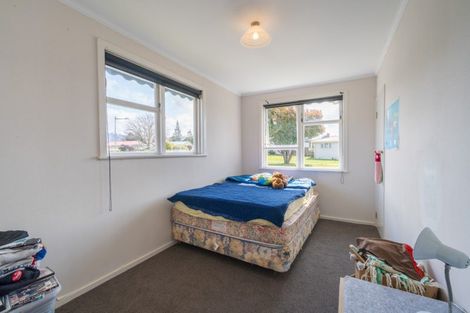 Photo of property in 35 Mararoa Drive, Manapouri, 9679