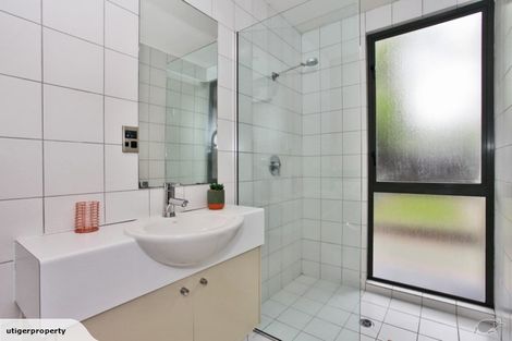 Photo of property in 19/868 Colombo Street, Christchurch Central, Christchurch, 8013