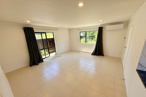 Photo of property in 7 Benchmark Drive, Massey, Auckland, 0614