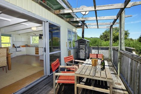 Photo of property in 20 Kahawai Street, Mahia, 4198