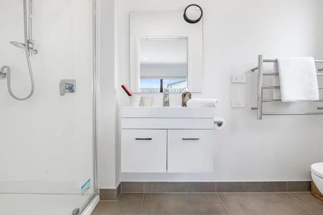 Photo of property in 7 Poutawa Lane, Clarks Beach, 2122