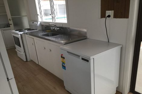 Photo of property in 62 College Road, Northcote, Auckland, 0627