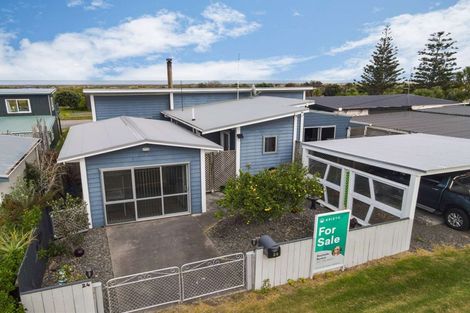 Photo of property in 24 Rapaki Street, Koitiata, Whanganui, 4581
