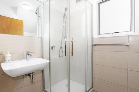 Photo of property in 1 Goldie Place, Waikanae Beach, Waikanae, 5036