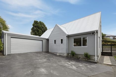 Photo of property in 3a Whareora Terrace, Cashmere, Christchurch, 8022