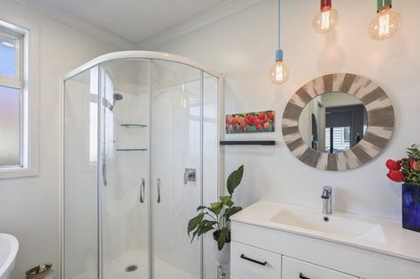 Photo of property in 1/328 Main North Road, Redwood, Christchurch, 8051