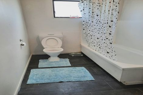 Photo of property in 100d Mako Mako Road, Levin, 5510